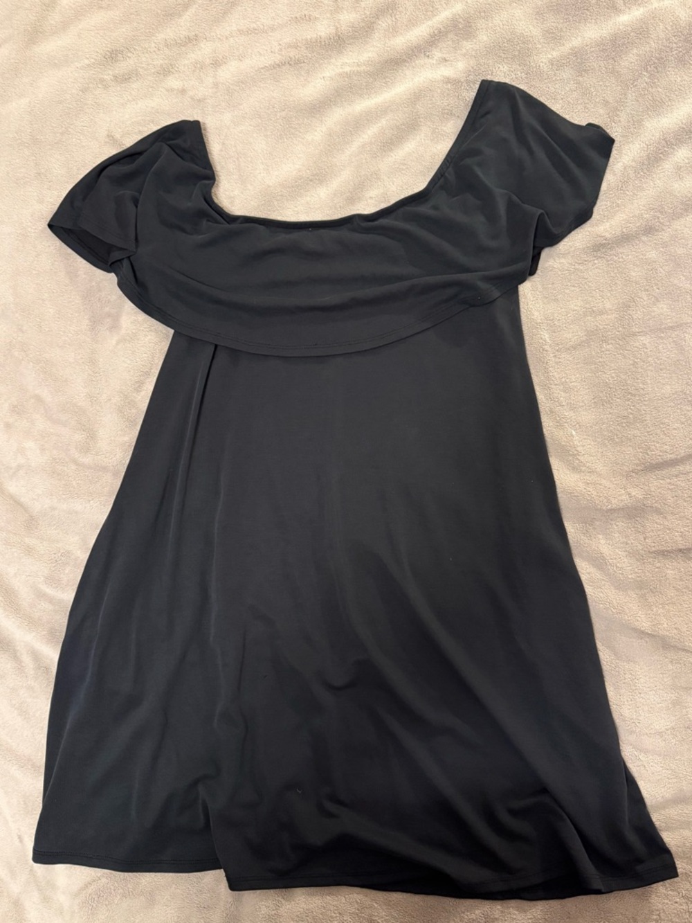 Socialite Black Off-the-Shoulder Dress with Pockets